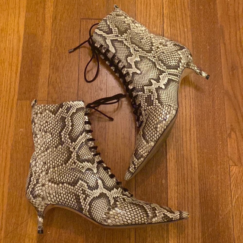 LIKE NEW! Alexandre Birman REAL python kitten heel bootie size 39.